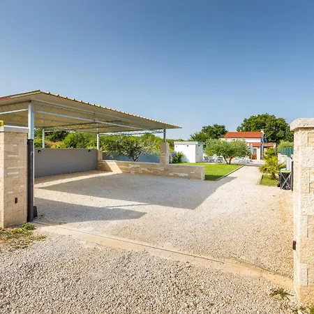Villa Pomer Villa