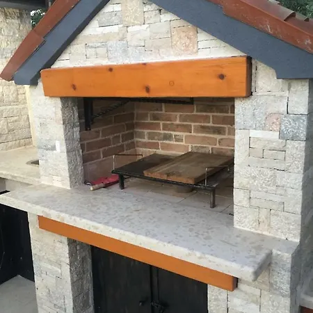 Villa Pomer Βίλα Pomer