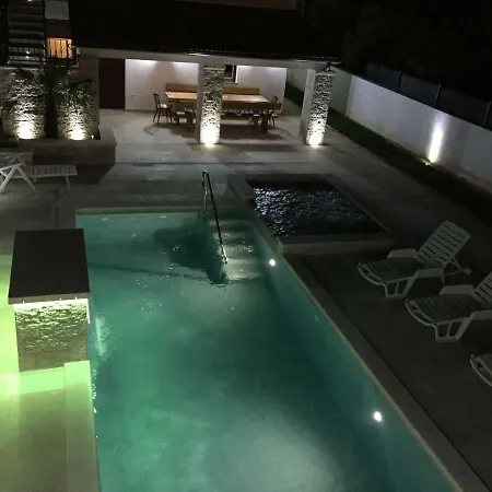 Βίλα Villa Pomer