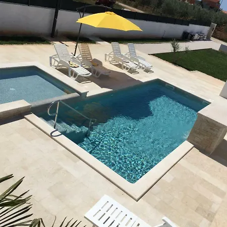 Villa Pomer Villa Pomer