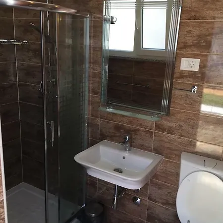 Villa Pomer וילה פומר