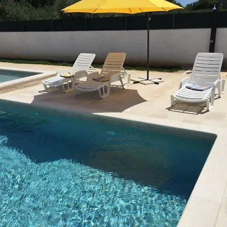 Villa Pomer