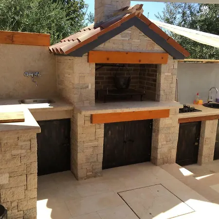 Villa Pomer * פומר