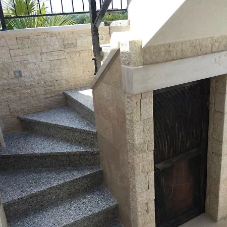 וילה Villa Pomer *